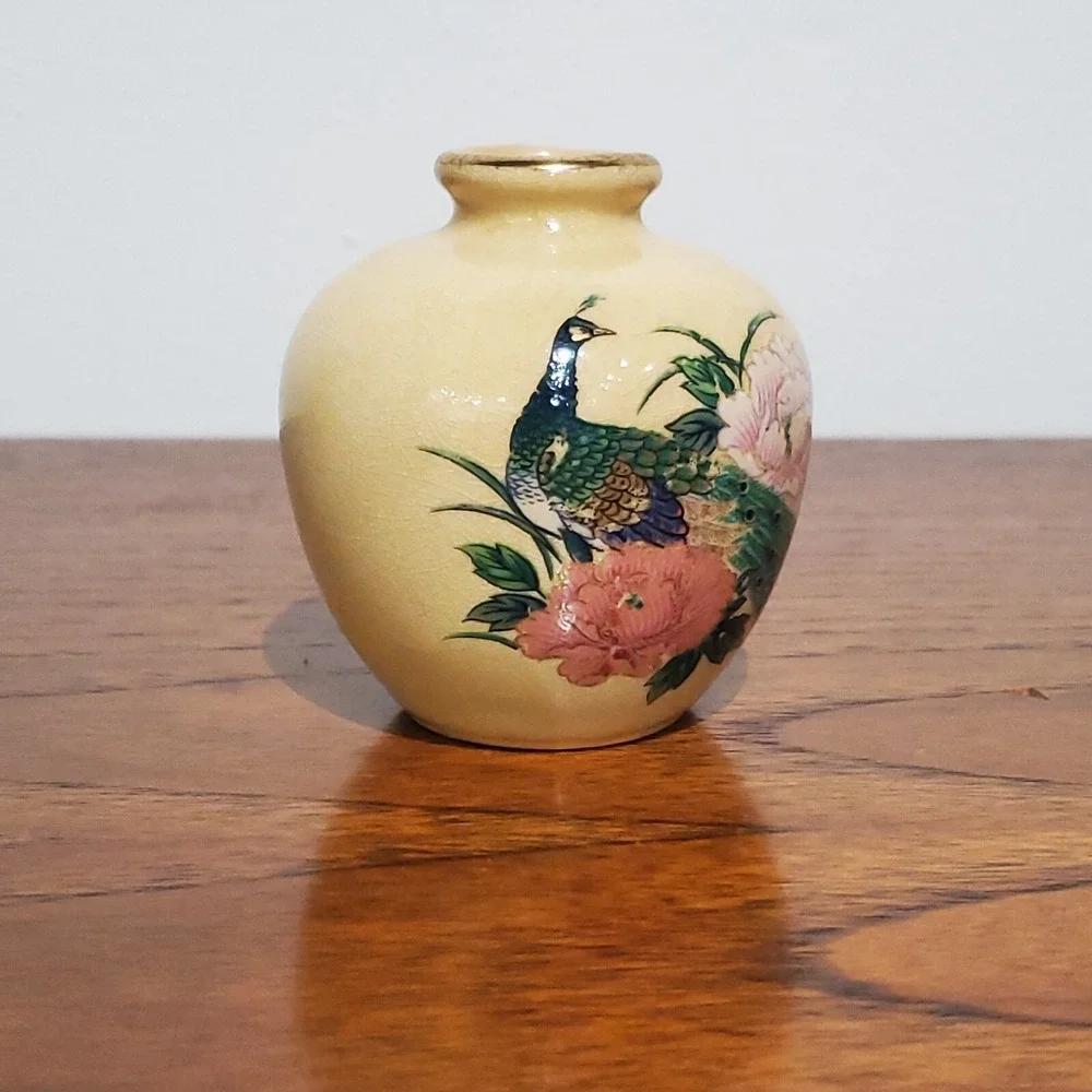 Vintage Oriental Bud Vase With‎ Peacock and Flowers Gold Rimmed Ceramic Glossy